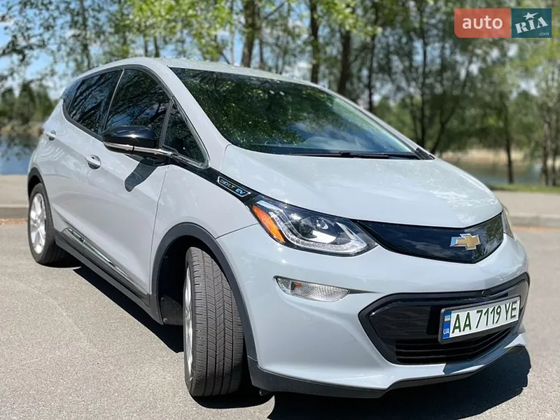 chevrolet_bolt-ev__643926455fx